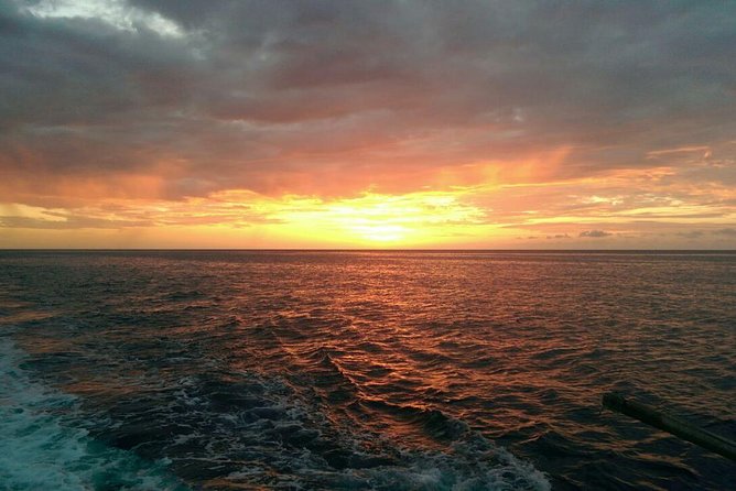 Cliff jumping and Sunsets - Key points to know before booking