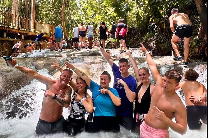 Combo Tour Dunn's River Falls and BlueTour from falmouth - Blue Hole brings the action