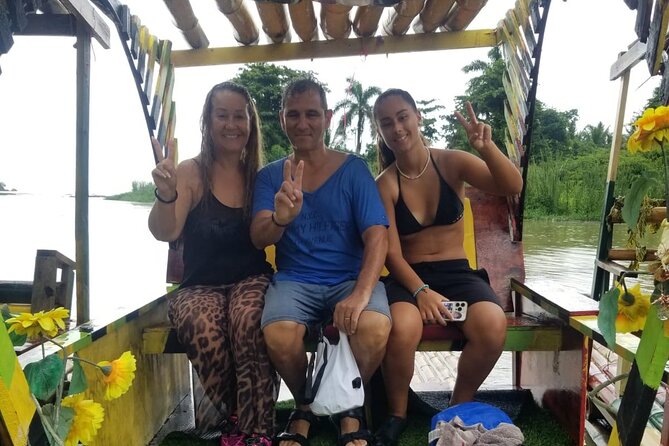 Customized Bamboo Rafting Limestone Massage with Coconut Water - The people can shape the day