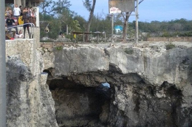 Day-Trip to Rick's Cafe from Montego Bay - Who will enjoy this outing most?
