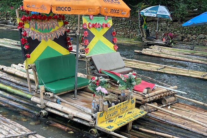 Dunn River Falls and Bamboo River Rafting in Ocho Rios Jamaica. - Two sides of Ocho Rios in one half-day