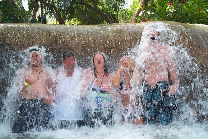 Dunn's River and Blue Hole with lunch combo from Montego Bay - The 90-minute ride from Montego Bay