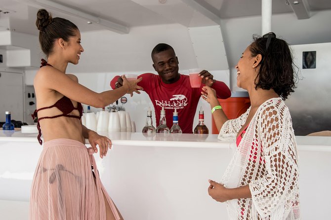 Dunn's River Catamaran Cruise From Ocho Rios - Who Will Enjoy This Catamaran Cruise