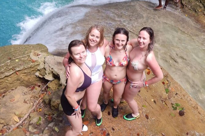 Dunn's River Falls and Blue Hole Combo Tour From Ocho Rios & Runaway Bay - Guides make the practical difference