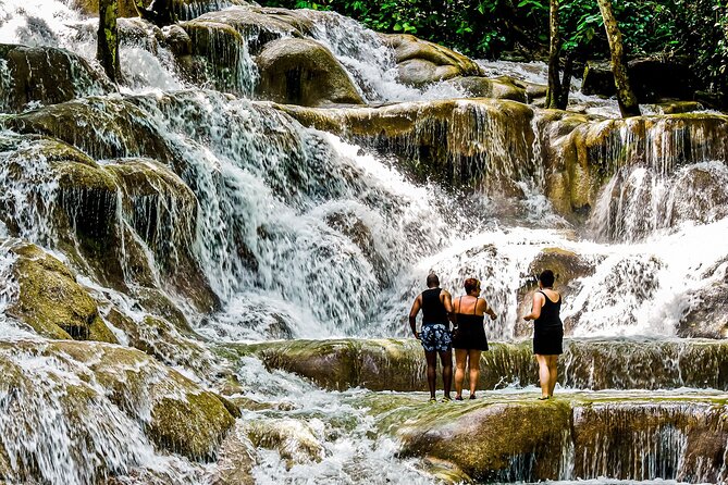 Dunn's River Falls & Blue Hole Combo Tour from Ocho Rios - Key points at a glance