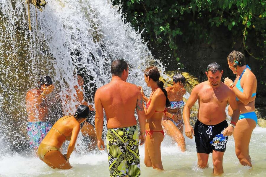 Dunn's River Falls, Bob Marley 9 Mile - Optional Lagoon Tour - The winding road to Bob Marley’s 9 Mile