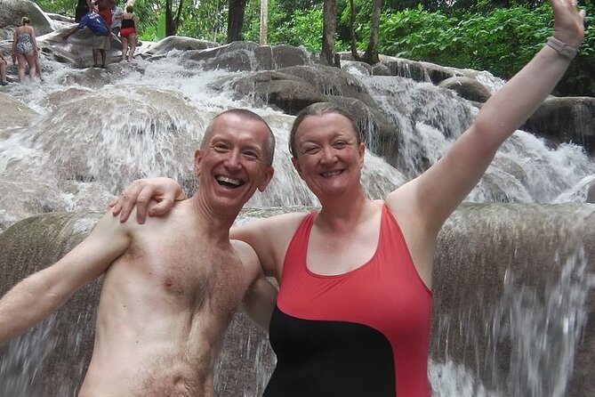 Dunn's River Falls Climb and Beach Include Entry Fee (ᵔᵕᵔ) - Two hours at the falls, beach, and park