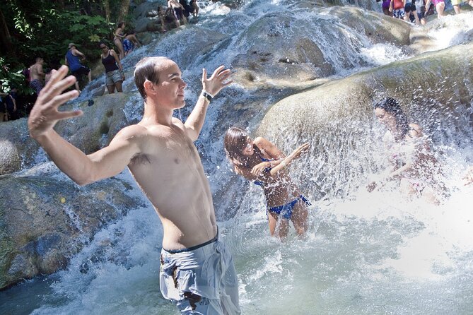 Dunn's River Falls & Luminous Lagoon Guided Tour from Montego Bay - Waiting for the glow at Luminous Lagoon