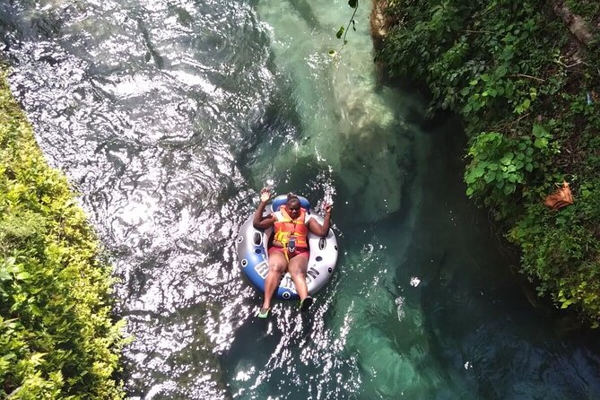 Dunn's River, River Tubing and Lunch Combo - Jerk Lunch at the End of the Route