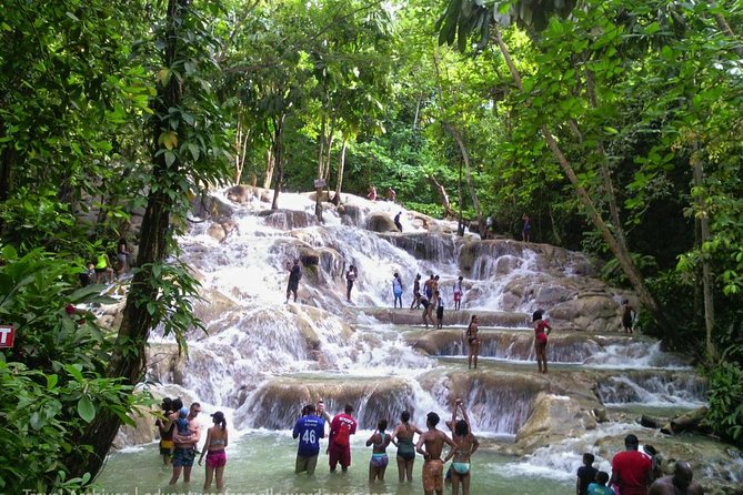Dunns River Falls - The waterfall climb begins at the beach