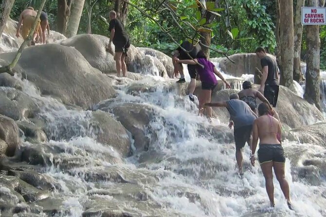 Dunns River Falls and Blue Hole Ocho Rios - Timing the two stops
