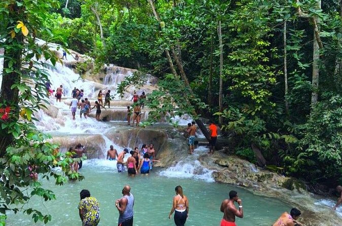 Dunns River Falls - Choosing between the hand-holding train and your own route