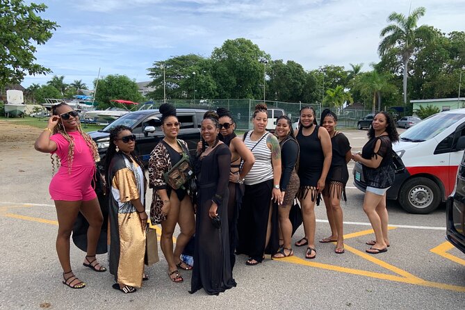 EXCLUSIVE AIRPORT / CRUISE PORT TRANSFER 1-4 Pax - Seeing Montego Bay’s Hip Strip from the road