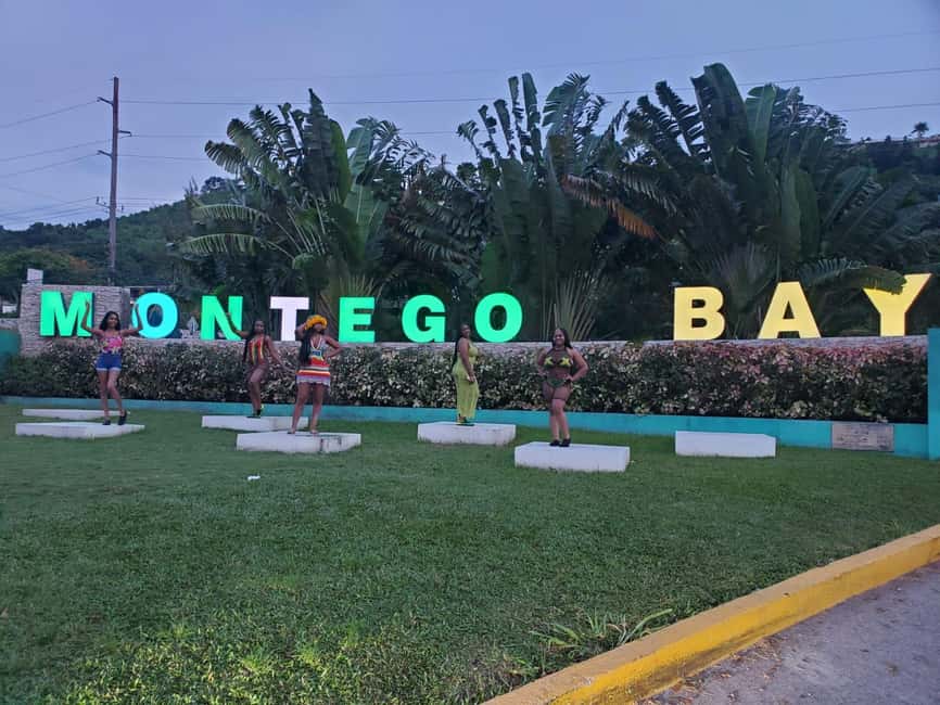 From Montego Bay: Bamboo Rafting & Limestone Massage Tour - From Montego Bay to the Lethe River