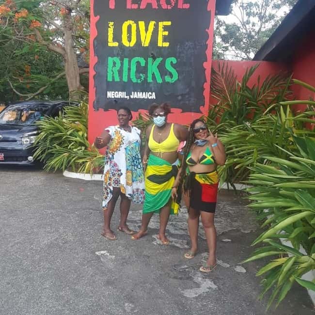 From Montego Bay: Negril Day Trip and Rick's Café Sunset - What the $215 private price really buys you