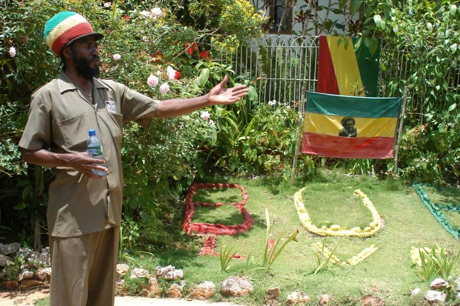 From Montego Bay: The Bob Marley Guided Tour of Nine Mile - Arriving in Nine Mile, where Marley’s story starts