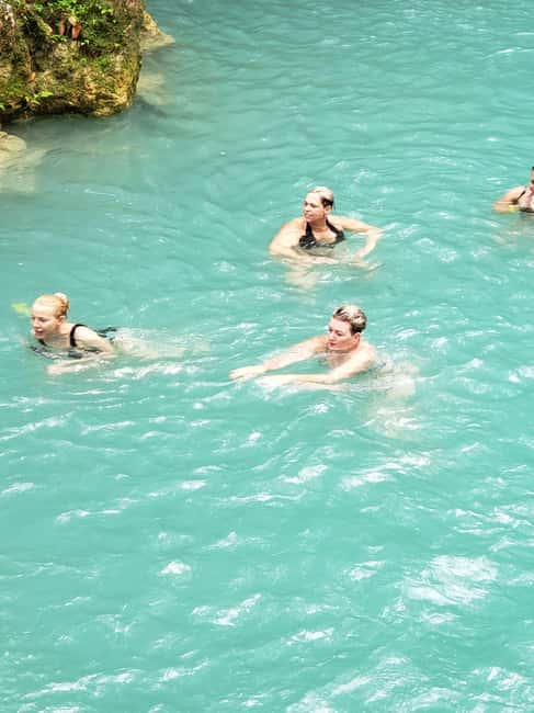 From Ocho Rios: Blue Hole Secret Waterfall & Highlight Tour - Fresh Jamaican fruit adds a local note