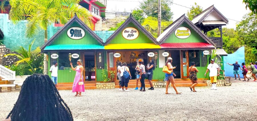 From Runaway Bay: Bob Marley Mausoleum Guided Day Trip - The ride from Runaway Bay to the hills