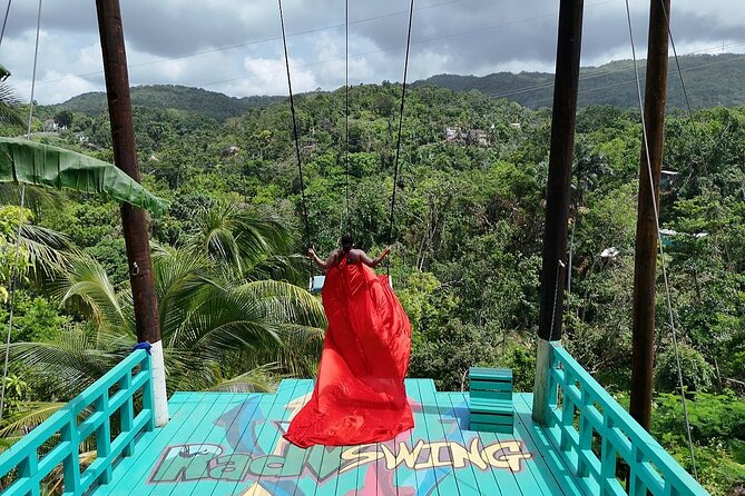 Giant Bali Inspired Swing - Who will enjoy this experience most