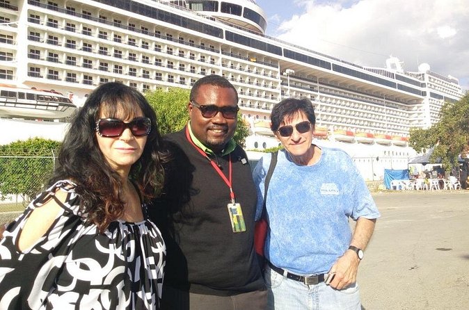 Grand Palladium Resort Private Transfer - The drivers add more than a simple airport ride