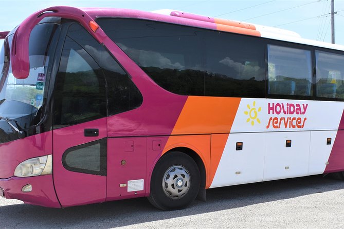 Group Private Kingston Airport Transfers (4 - 9 Persons) - The drivers and the human side of the ride