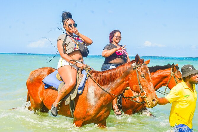 Horseback Riding/Swimming and Dunn's River from Ocho Rios - Key points at a glance