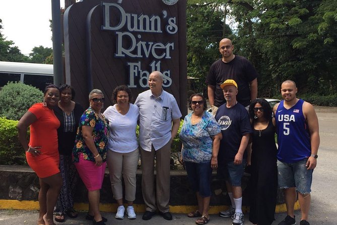 Jamaica Best Water Falls Tour,Mobay Bay to Dunn's River/Blue Hole - Key points at a glance