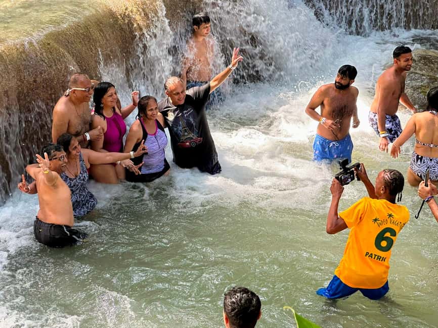 Jamaica Dunn's River Falls guided tour from Ocho Rios hotels - What the three-hour schedule really includes