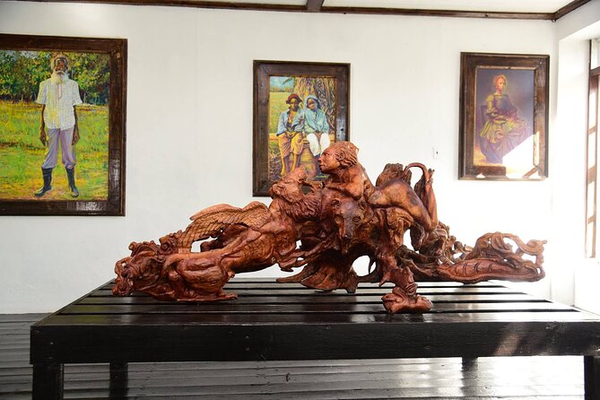 Jamaica Giants sculpture park, art galleries - Stay after the guided hour