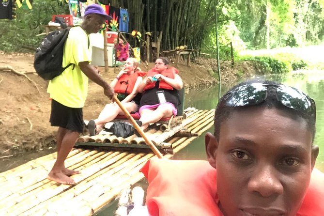 Jamaica Martha Brae Bamboo Rafting with Bus Transportation - What the raft ride feels like