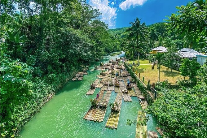 Jamaica’s #1 Bamboo Rafting Experience in Montego Bay + Massage - River vendors and the extra-cash question