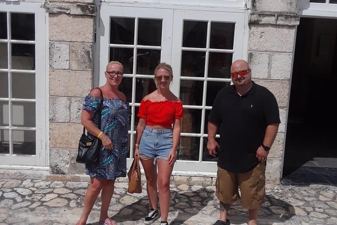 Jamaica Super Saver: Montego Bay & Rose Hall plus Mystic Lagoon Night Cruise - The strange glow of Luminous Lagoon