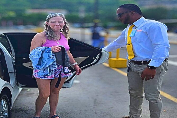 Kingston Airport Private Car to all hotels islandwide 1-3 pax - Longer rides to Jamaica’s resort towns