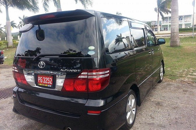 Kingston Airport Transfers to Runaway Bay - The arrival at your Runaway Bay hotel