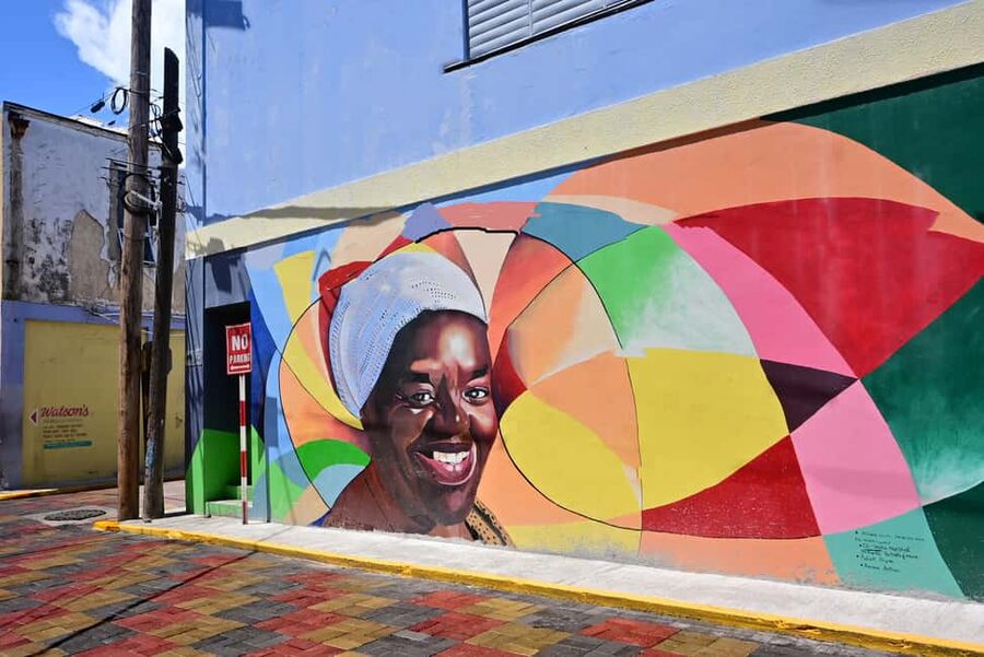 Kingston Creative: Mural Art Walking Tour - Sun, rain, and the practical side of the walk
