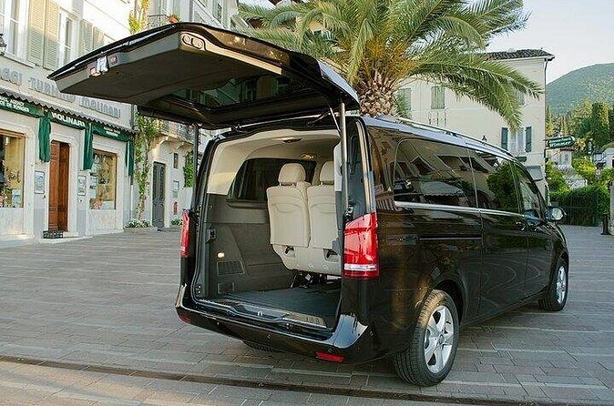 Kingston to Ocho Rios Round Trip Transfer - Comfort Inside the Private Vehicle