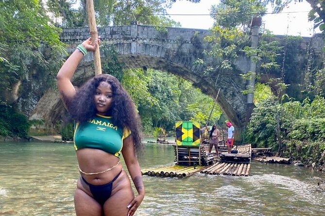 limestone Private massage and Rafting - Limestone massage and jerk chicken on the river