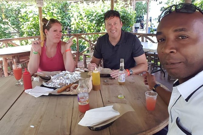 Lunch at Scotchies Jerk Centre From Ocho Rios - What to confirm before paying