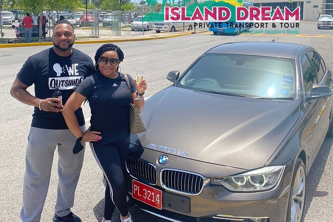 Luxury Transfer: Montego Bay Airport - Negril & Ocho Rios Resorts - Drivers who add a human touch
