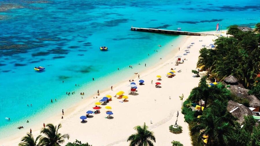 Marijuana Farm, Bamboo Rafting and Doctors Cave Beach Tour - Key points to know before you book