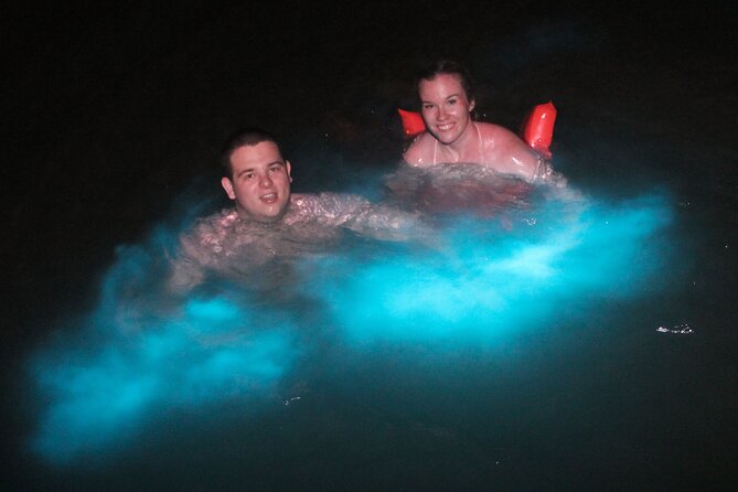 Martha Brae Rafting and Luminous Lagoon from Montego Bay and Falmouth - The ride through Jamaica’s countryside