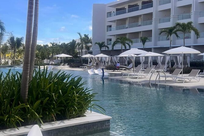 Mbj Airport Transfer to Princess Grand Hotel - Comfort, Safety, and Small Extras