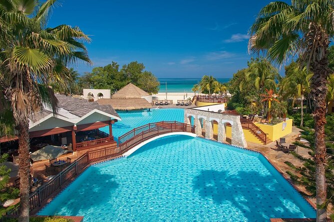 Montego Bay Airport Private Taxi to any Negril Hotels - A closer look at the pickup instructions