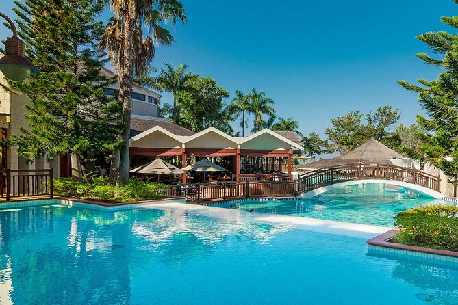 Montego Bay Airport Private Taxi to any Negril Hotels - The Montego Bay to Negril drive