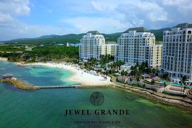 Montego Bay Airport Private Transfer To Montego Bay Hotels - Who should book this airport transfer?