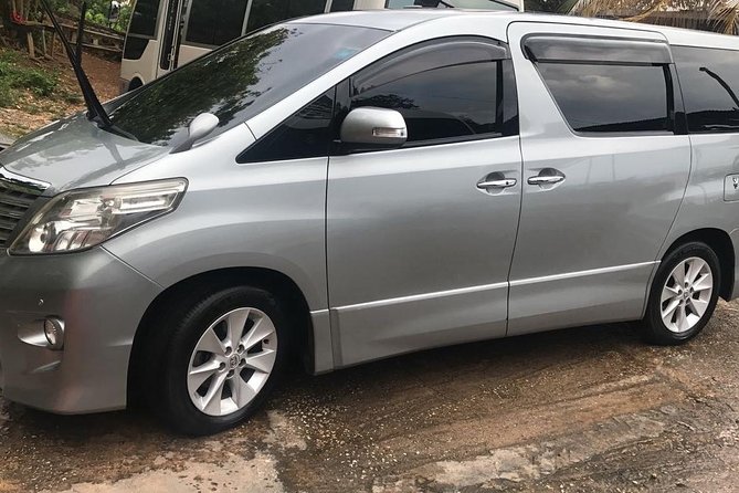 Montego Bay Airport to Grand Bahia Principe Jamaica - Meeting your driver at Sangster International Airport