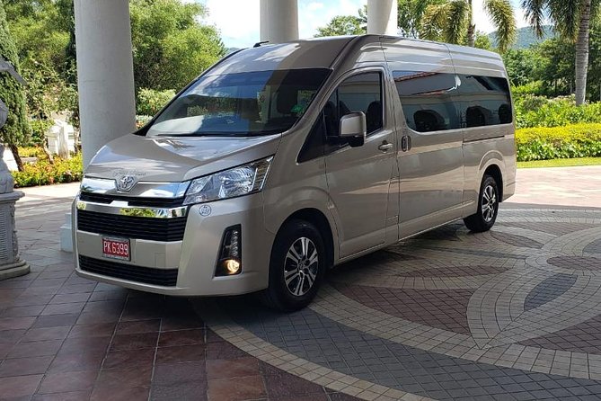 Montego Bay Airport To Luxury Bahia Principe Runaway Bay - Who should book this Runaway Bay transfer?