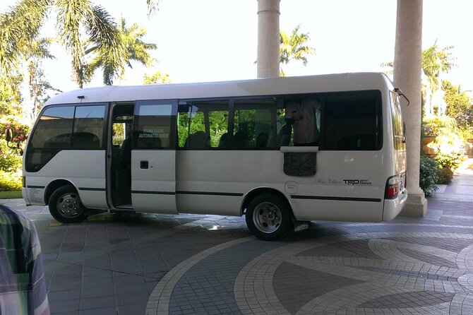 Montego Bay Airport Transfer to Negril Hotel - The drivers and service style