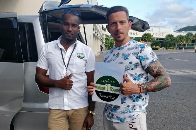 Montego Bay Airport Transfer to Resorts in Montego Bay - The most important detail: Montego Bay has several resort zones
