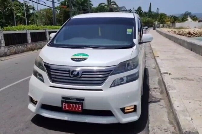 Montego Bay Airport Transfer to Resorts in Montego Bay - A direct 15 to 45 minute ride